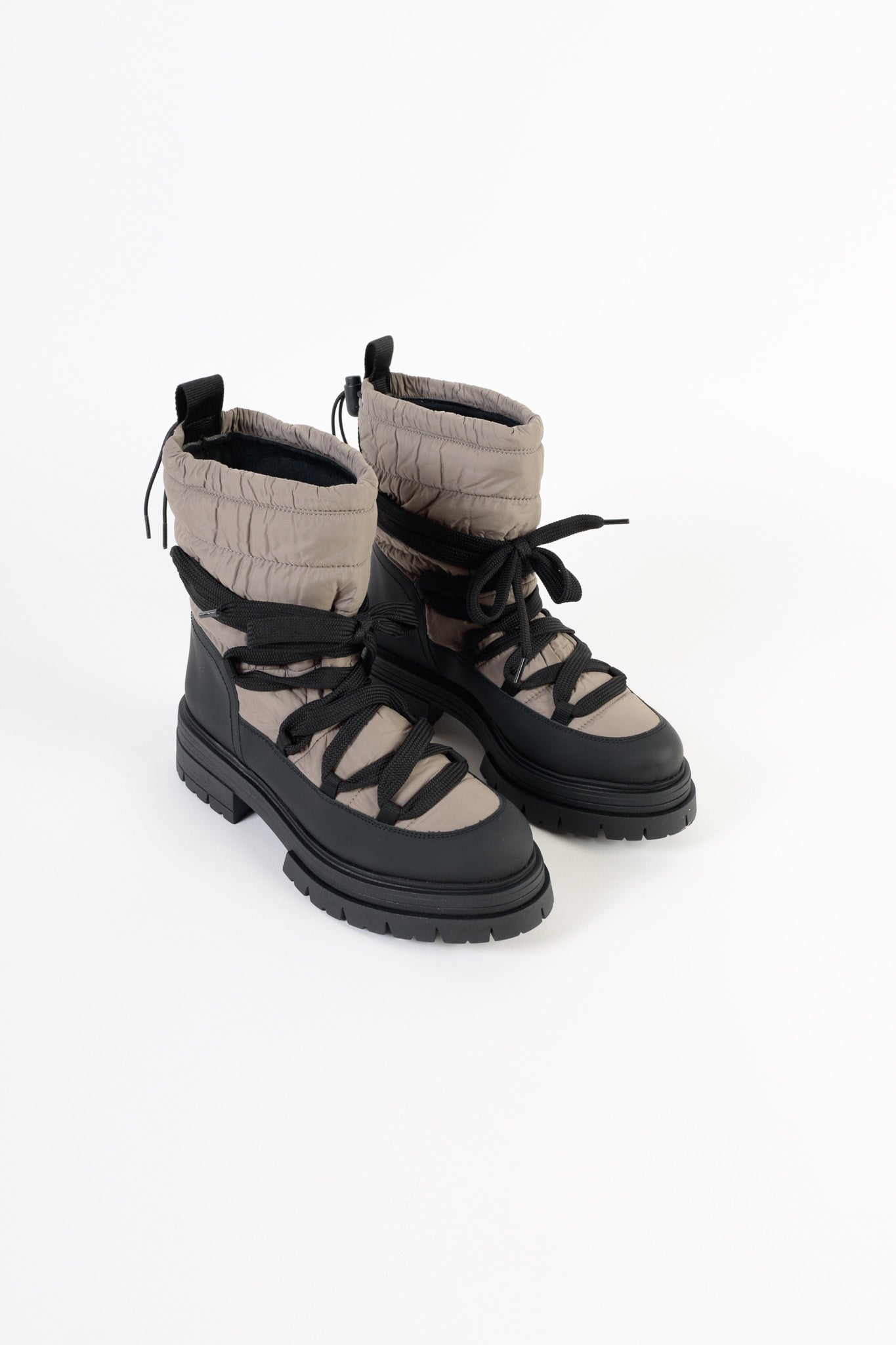 ELSA TAUPE AND BLACK - Snow-Style Mid Ankle Boots KMB