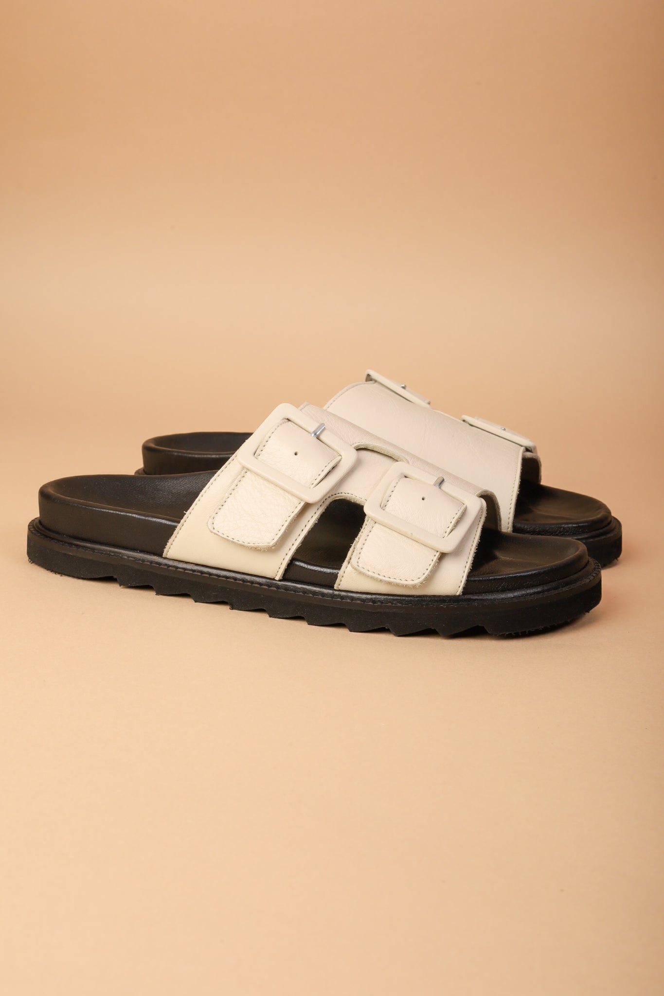 CAMELIA OFF WHITE KMB shoes