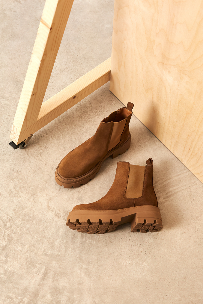 LYRA VISON KMB shoes