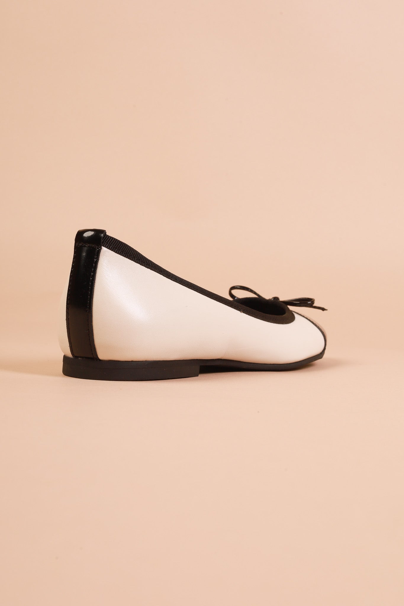 Cara Black & White KMB shoes