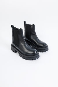 LYRA BLACK - Ankle Boots with Elastics and Notched Soles KMB shoes