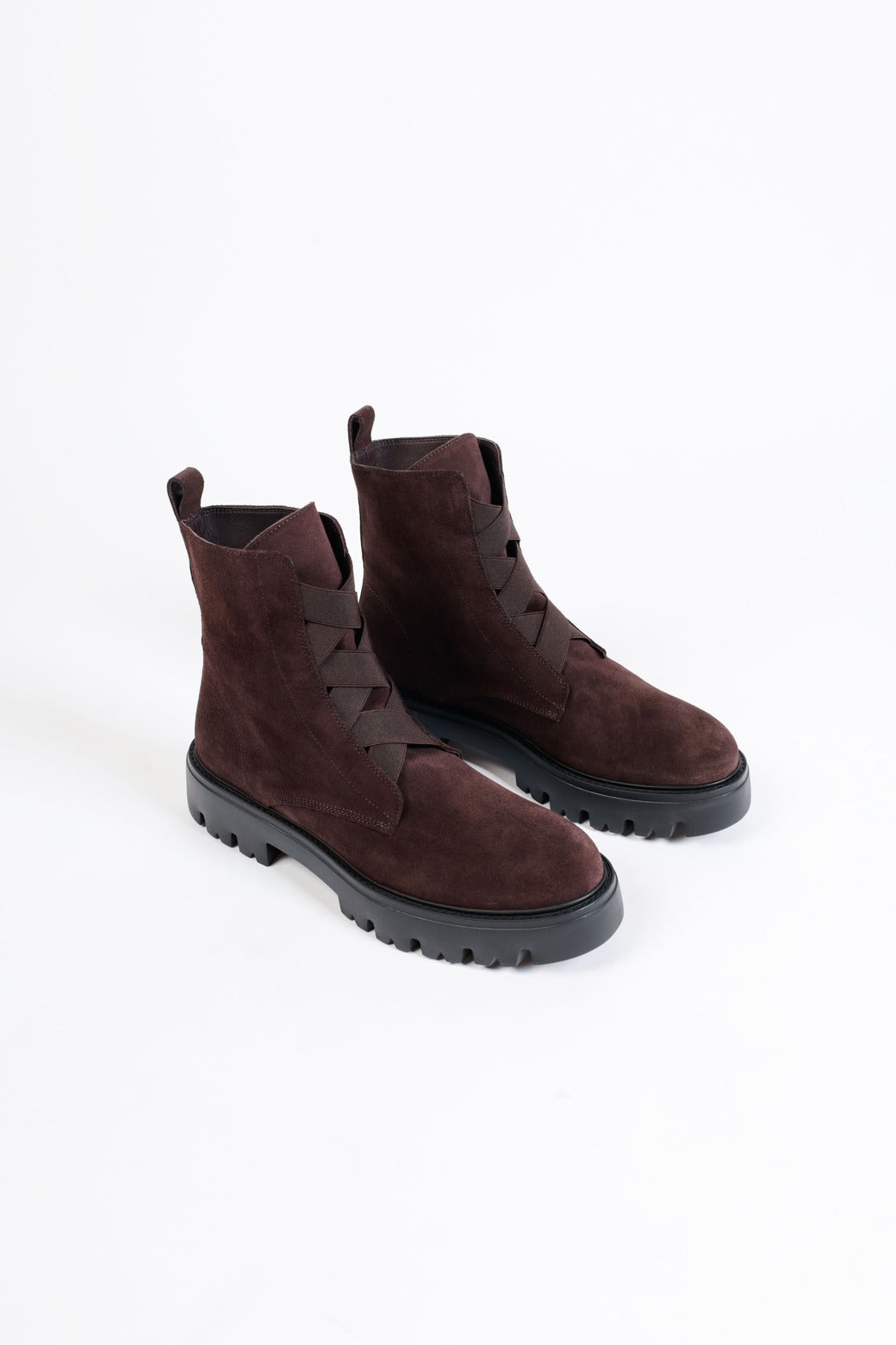 Light ankle boots deals