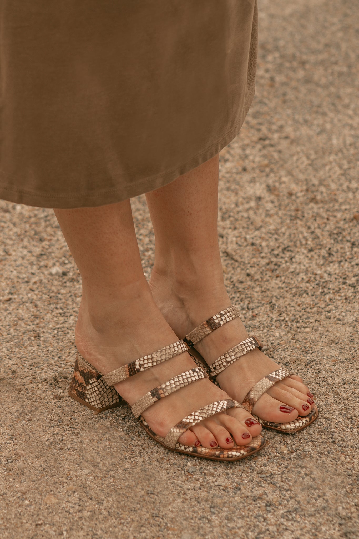 LOLLY BROWN - Strappy Block-Heeled Slip-On Sandals KMB shoes