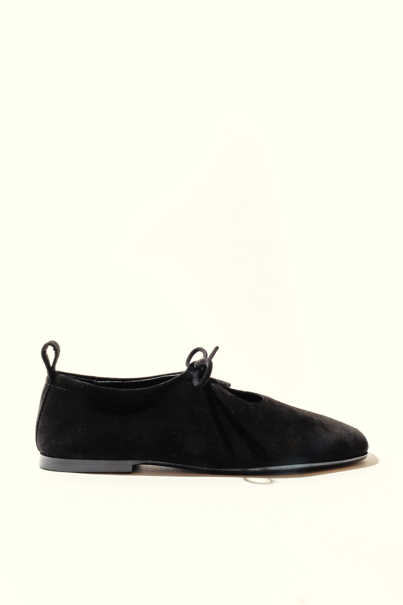 KATY BLACK – Soft Leather Flats with Front Tie KMB shoes