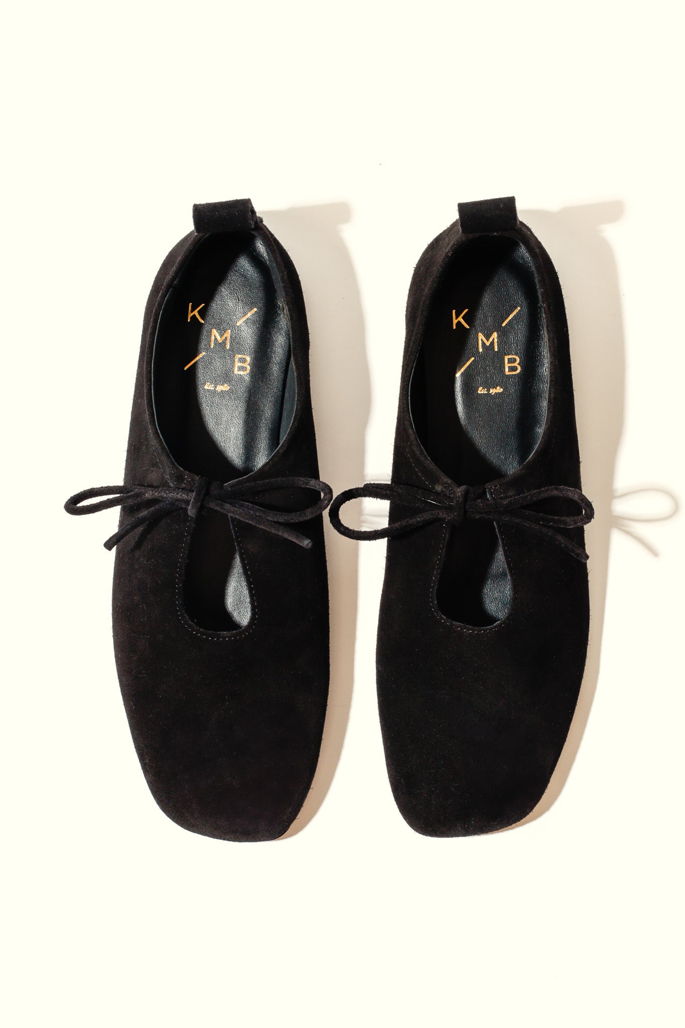 KATY BLACK – Soft Leather Flats with Front Tie KMB shoes