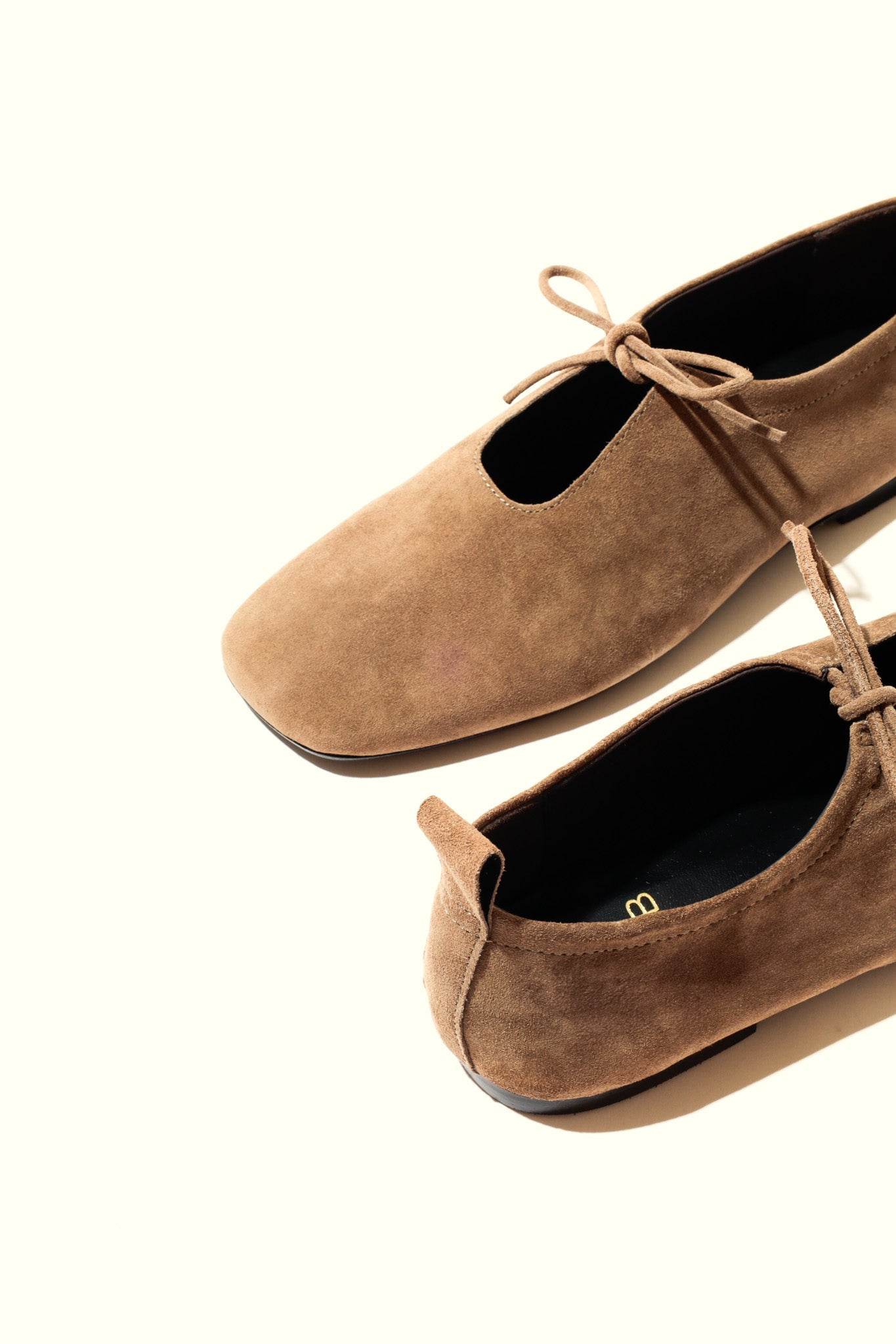 KATY TAUPE – Soft Leather Flats with Front Tie KMB shoes