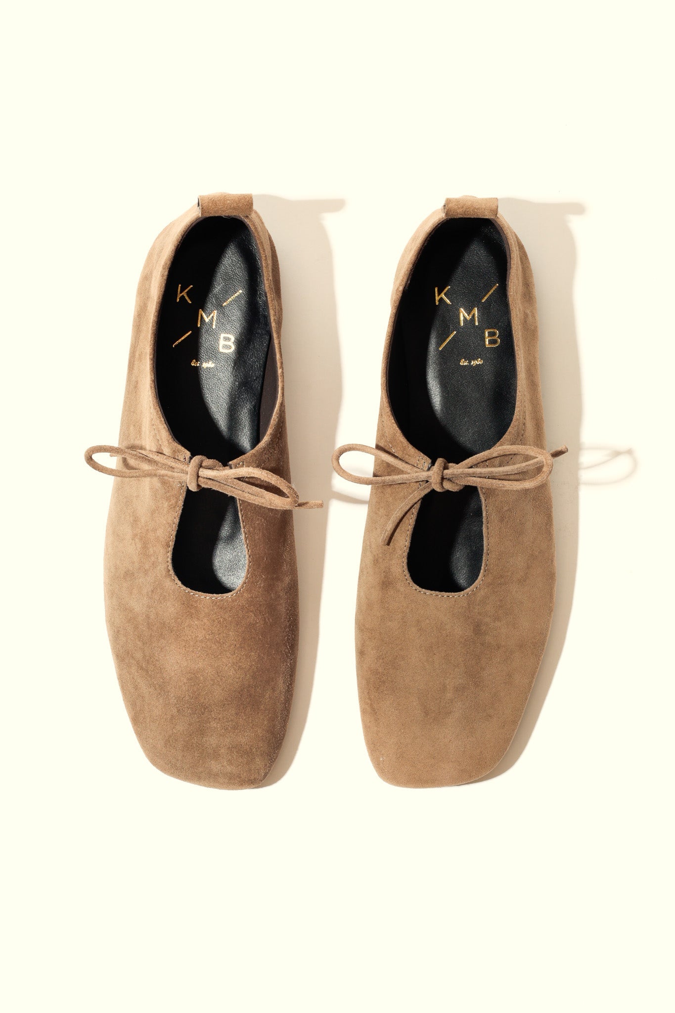 KATY TAUPE – Soft Leather Flats with Front Tie KMB shoes