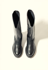 AITANA BLACK – Knee-High Leather Boots with Stretch Back Panel KMB shoes