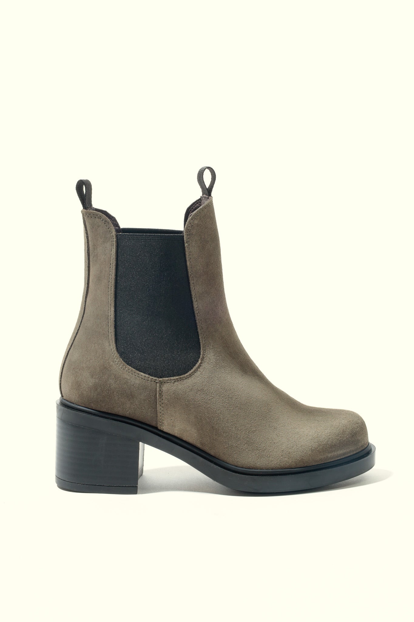 INMA NUTRIA TAUPE – Ankle Boots with Elastic Inserts and Block Heel KMB shoes