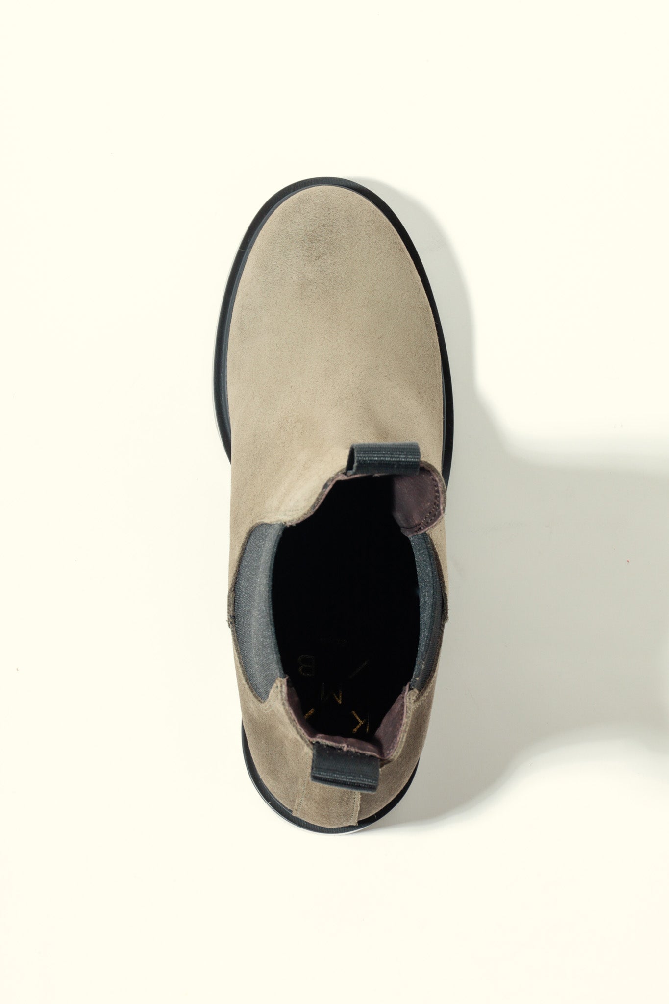 INMA NUTRIA TAUPE – Ankle Boots with Elastic Inserts and Block Heel KMB shoes