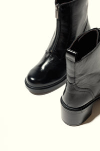 NOELIA BLACK – Cracked Leather Front-Zip Ankle Boots KMB shoes