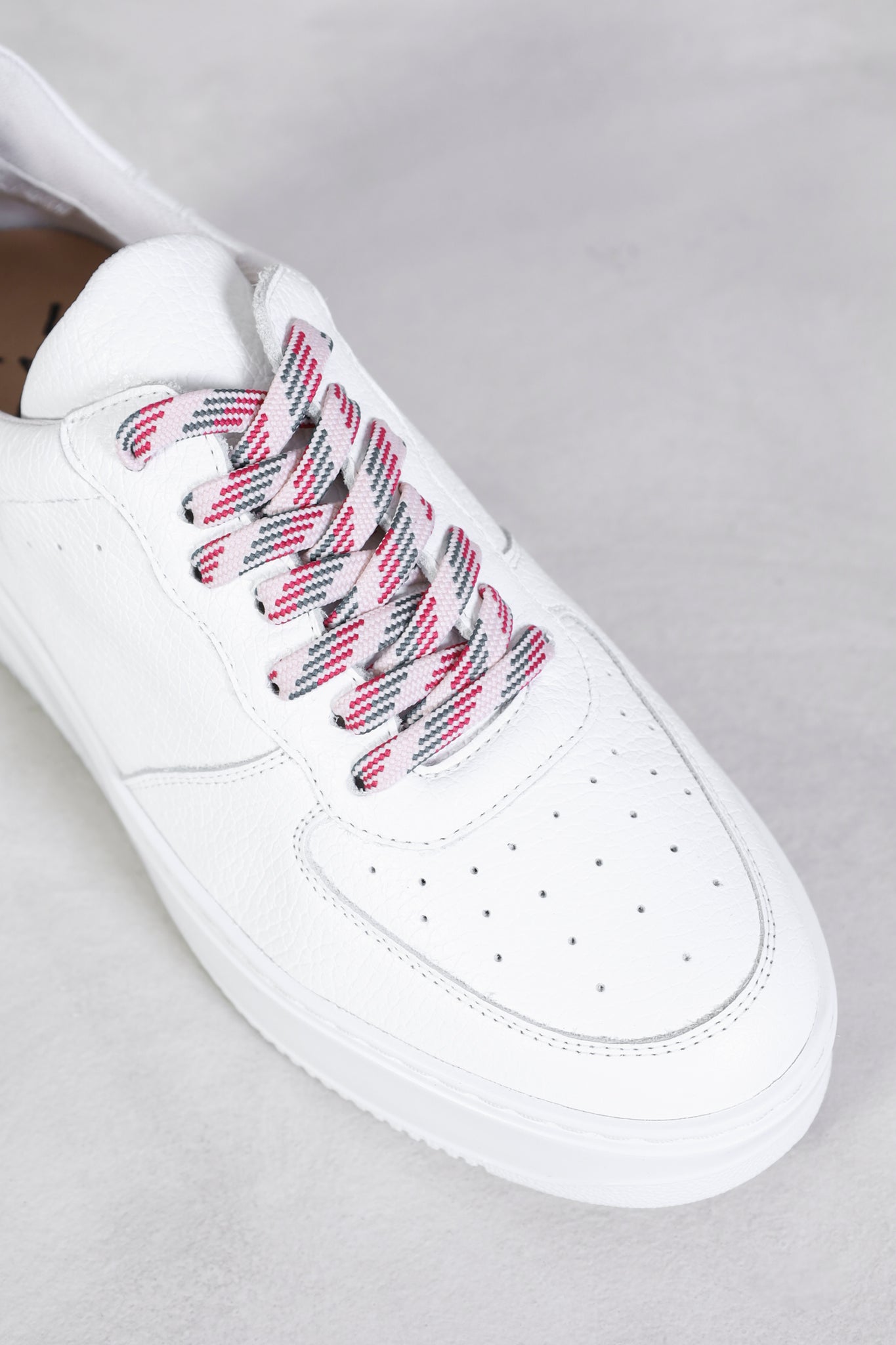 EVELYN WHITE KMB shoes
