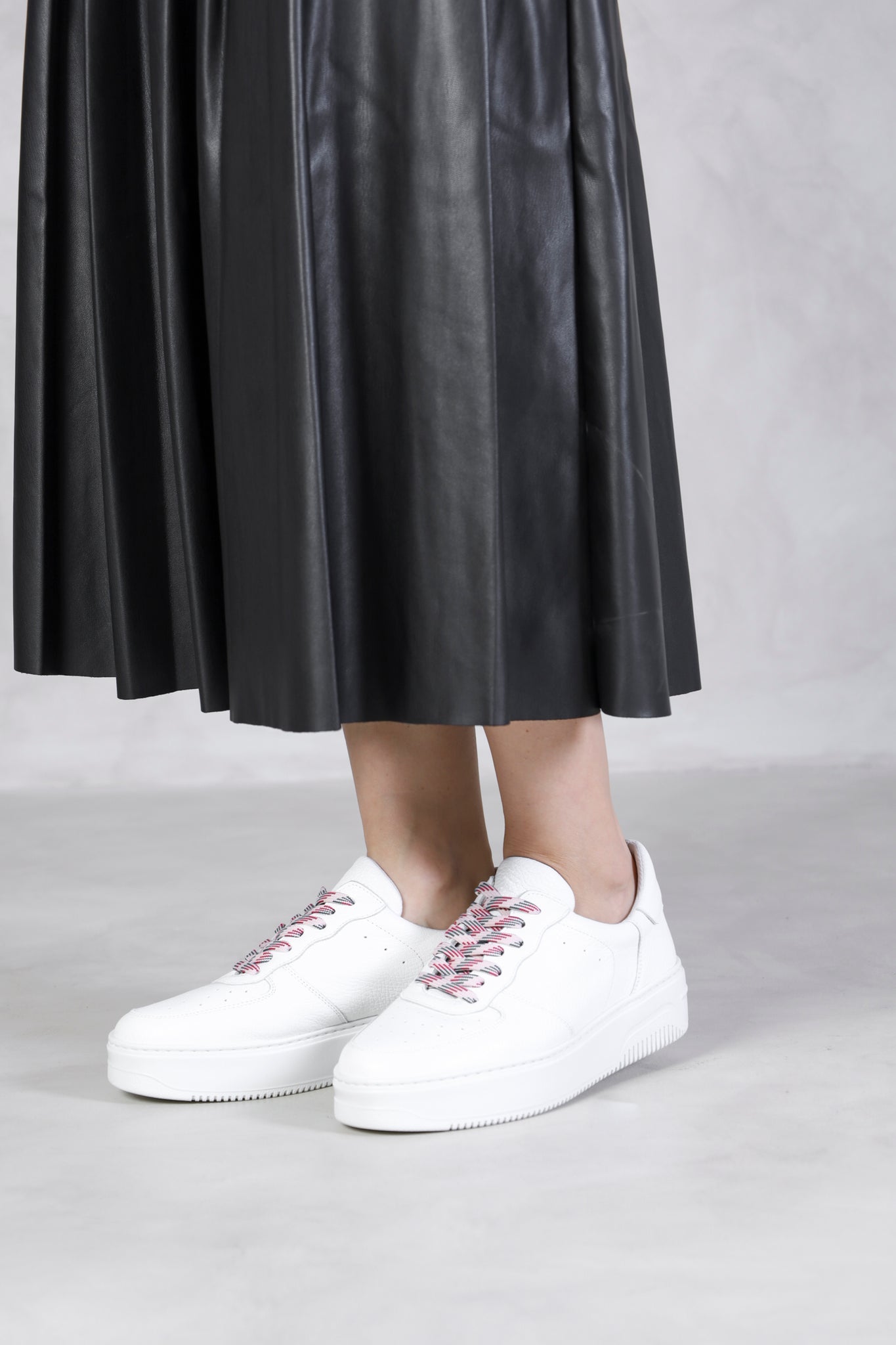 EVELYN WHITE KMB shoes