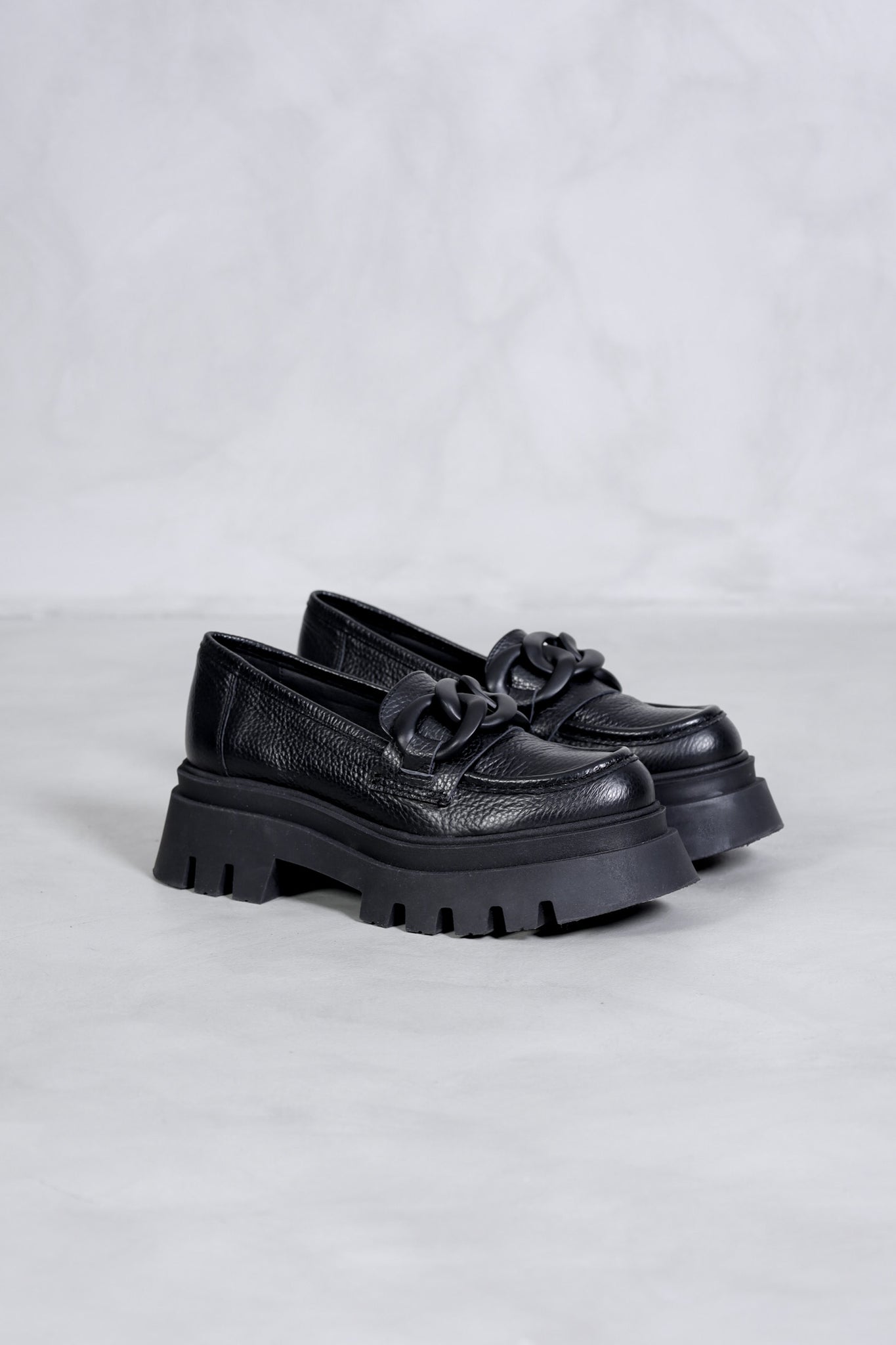 DANA RIO BLACK KMB shoes