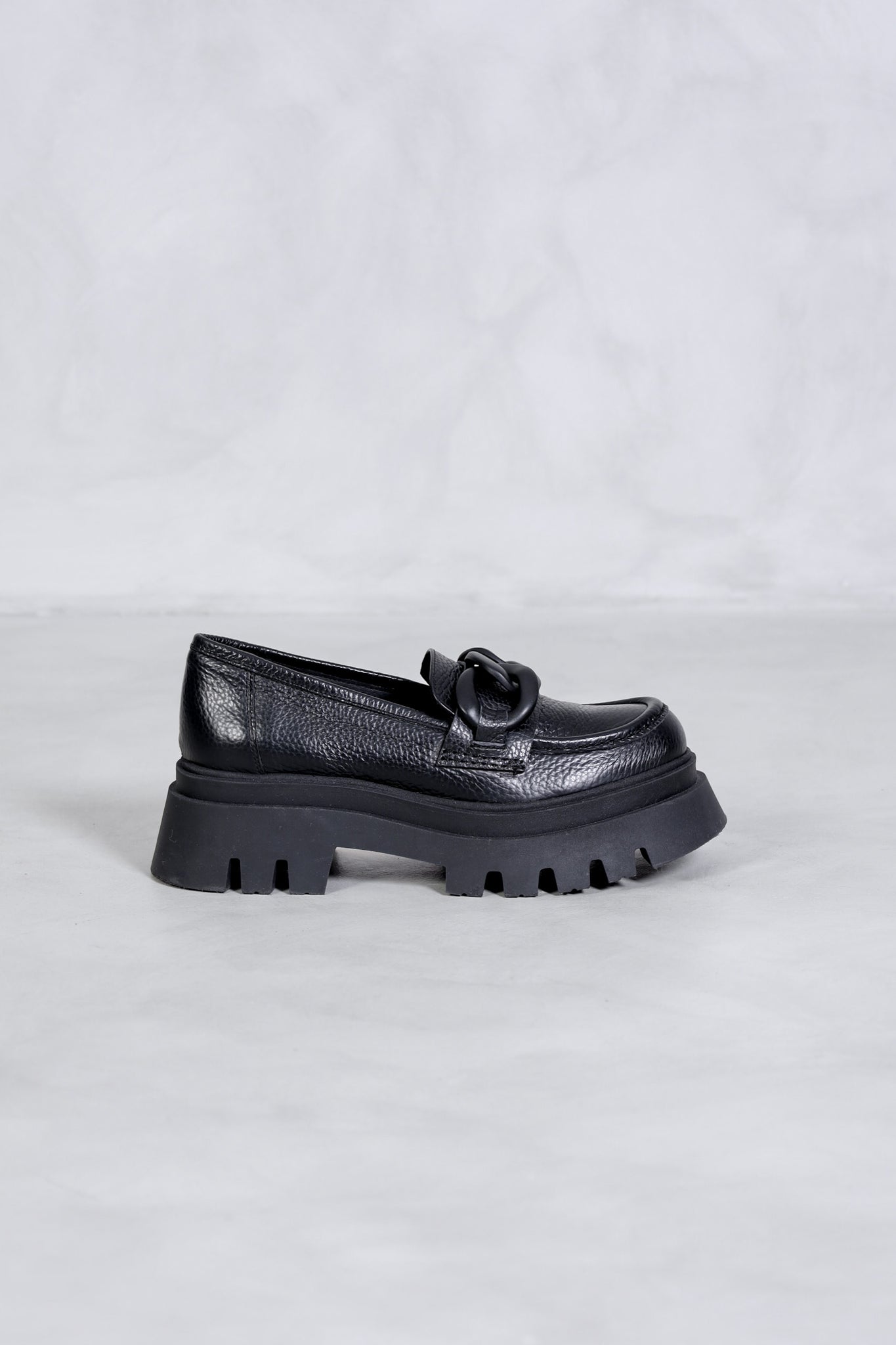 DANA RIO BLACK KMB shoes