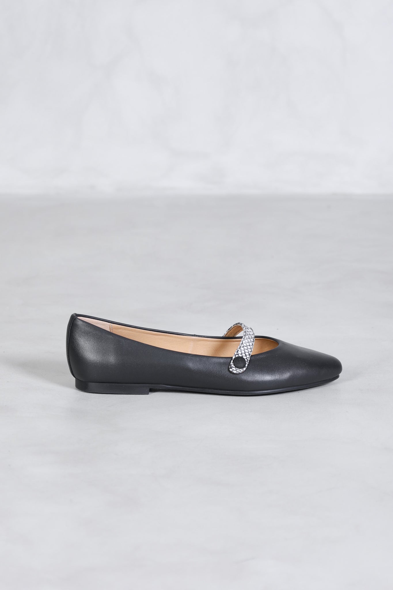 LEIA BLACK KMB shoes
