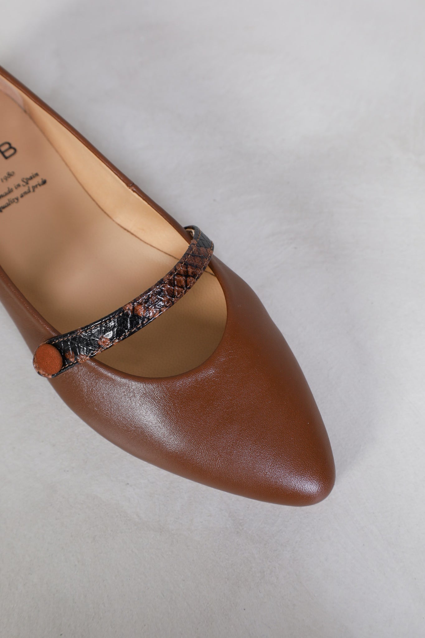 LEIA CUOIO KMB shoes