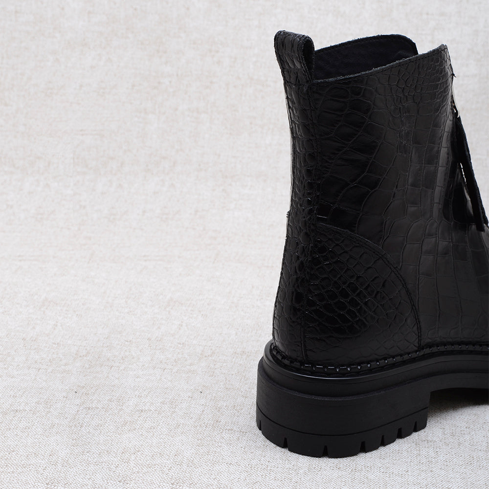 Alma C Black KMB