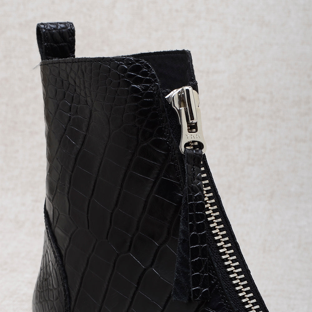 Alma C Black KMB