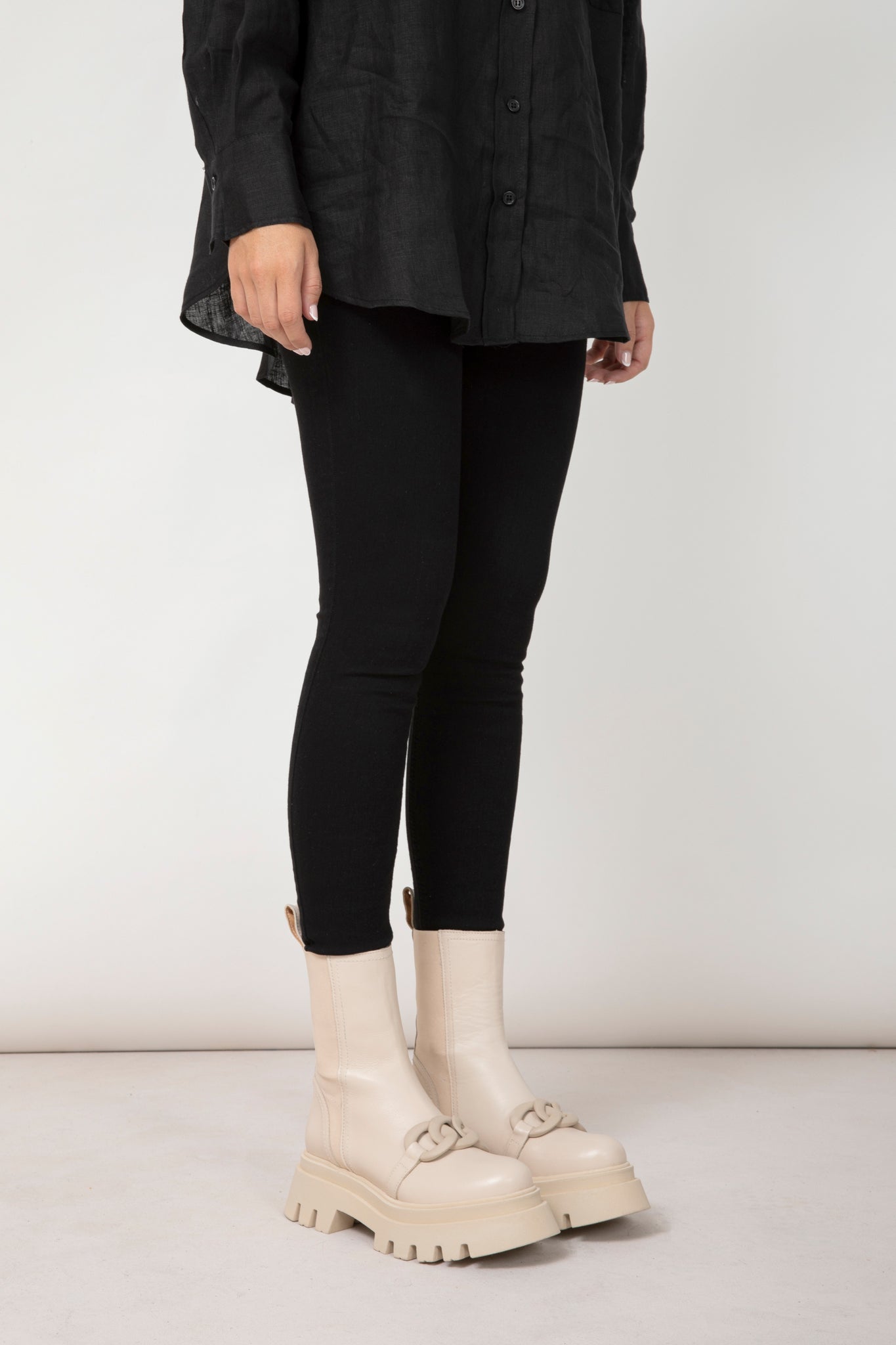 KHLOE LATTE KMB shoes