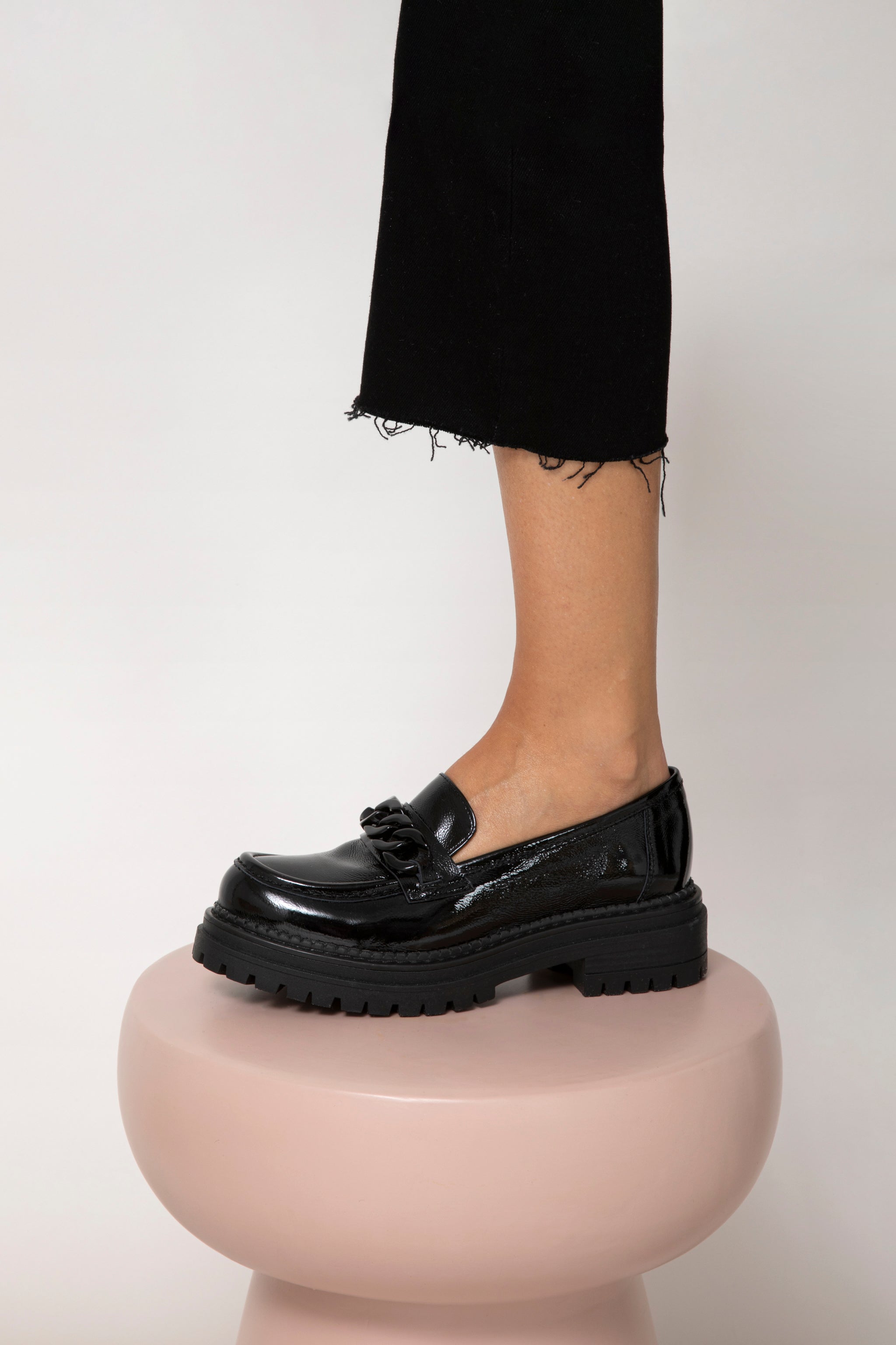 TAYLOR PATENT BLACK - Chain-Link Loafer – KMB shoes