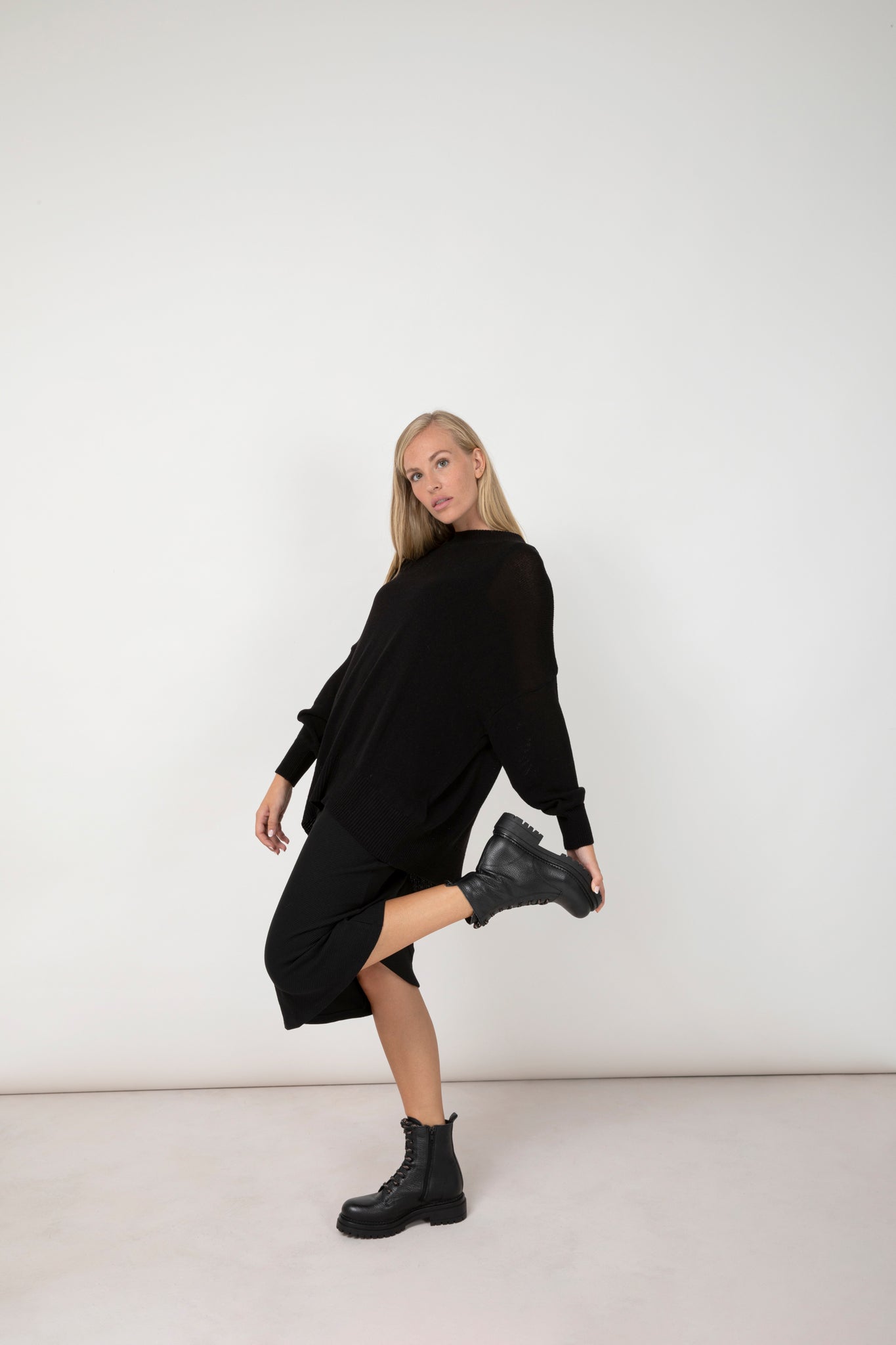 ELLIE BLACK KMB shoes