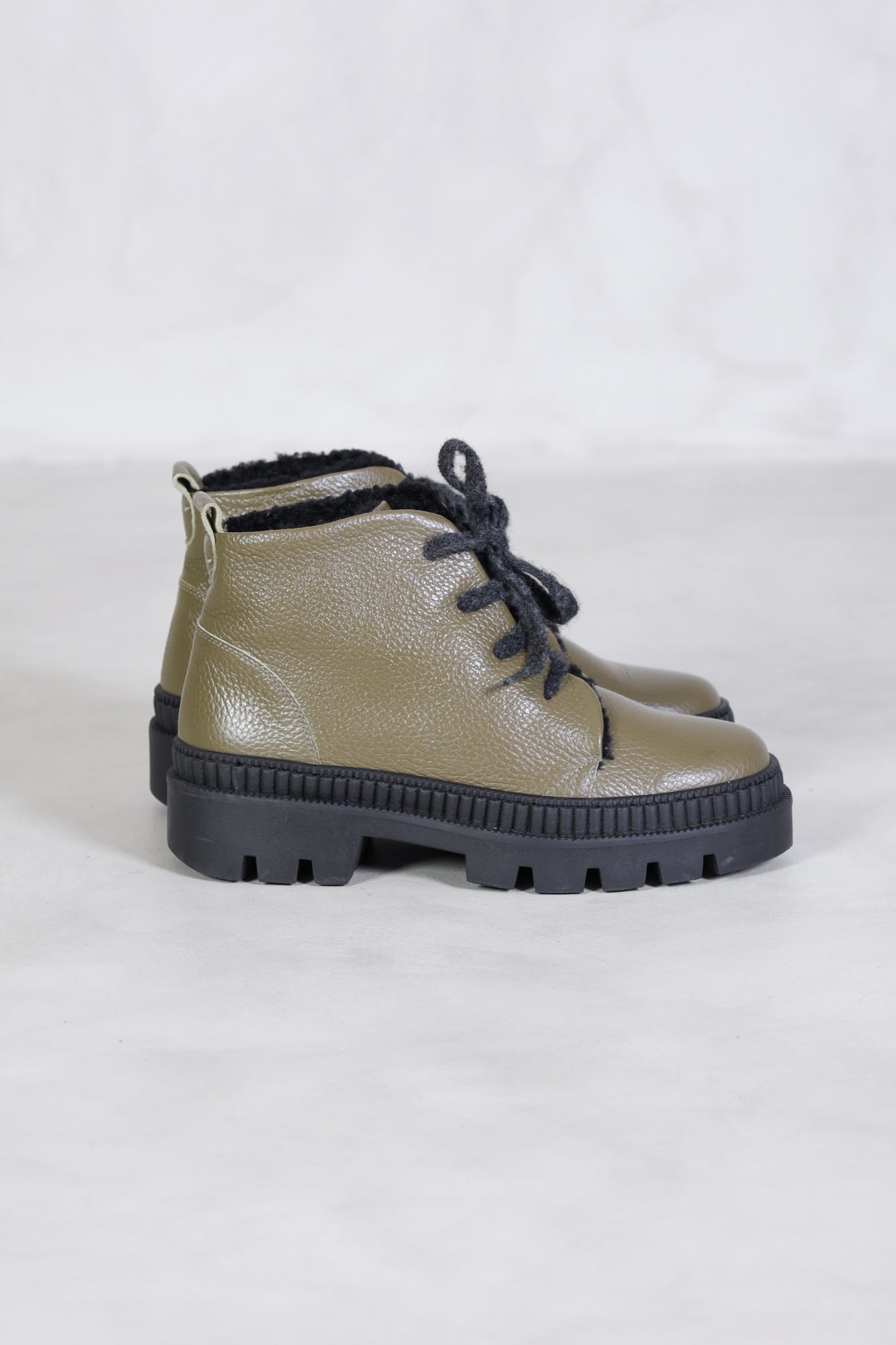 KMB 025 KMB shoes