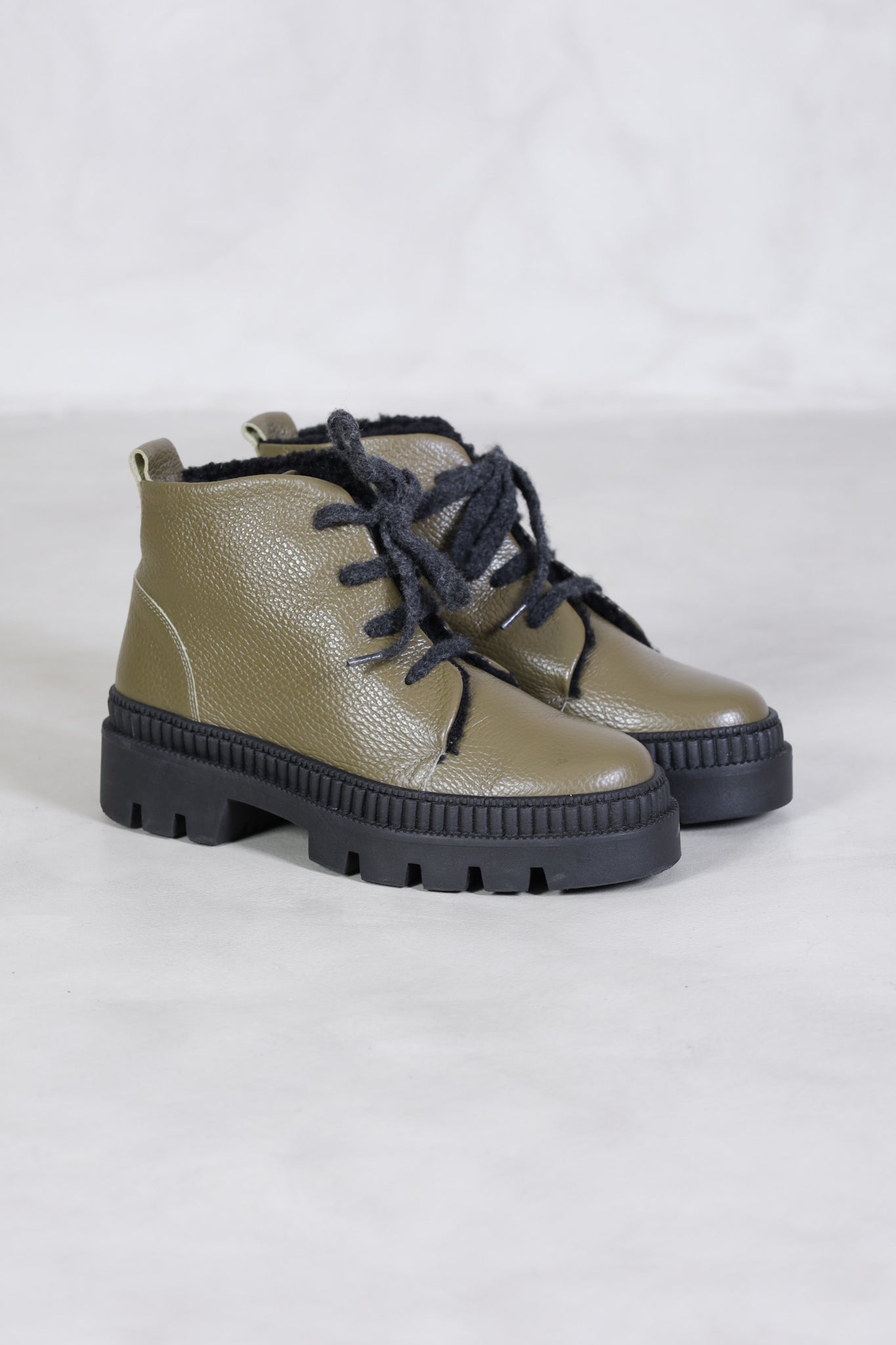 KMB 025 KMB shoes